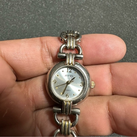 Annex ladies quartz watch silver tone working with new battery - Picture 2 of 6